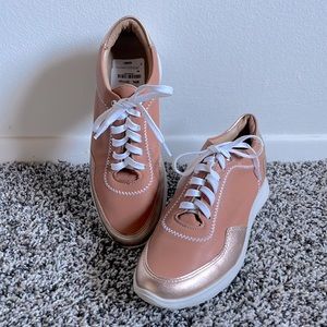 6.5 Marc Joseph laced shoe